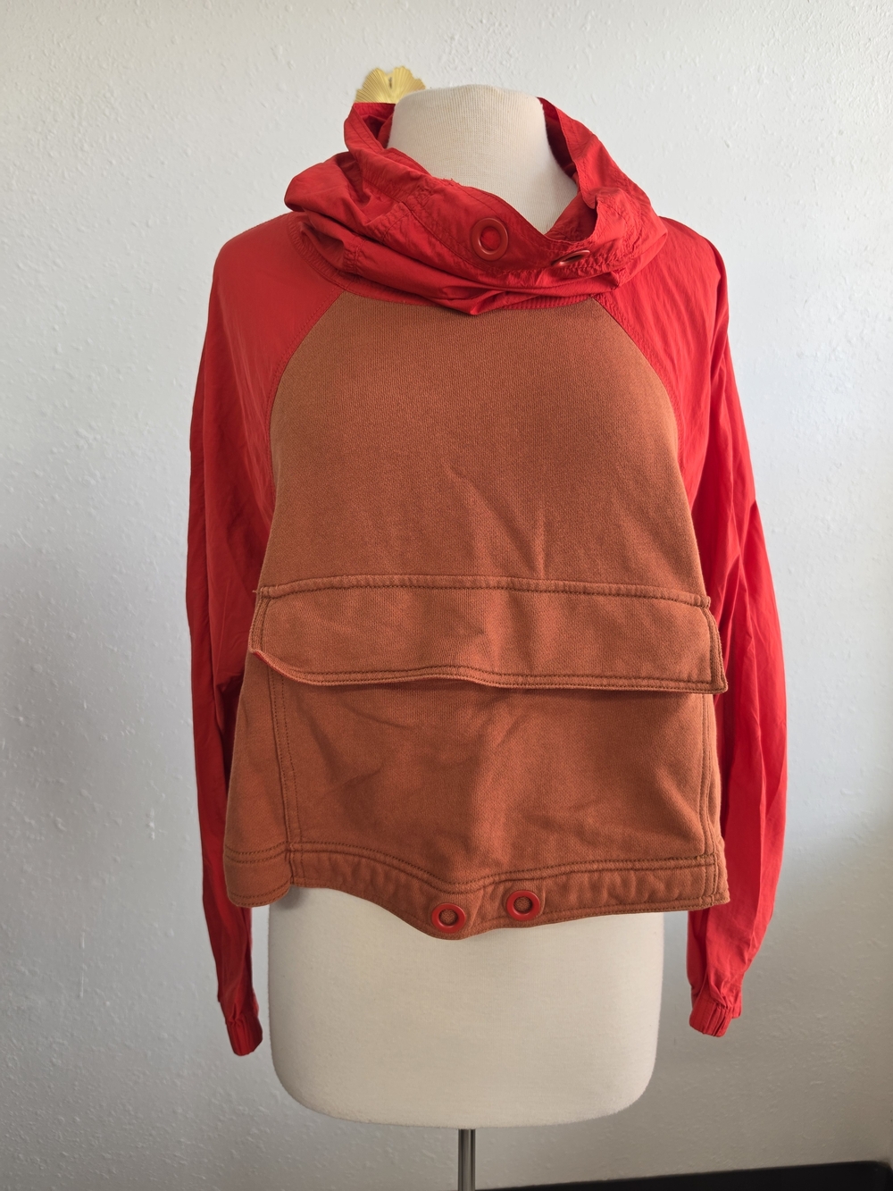 We The Free Free People Hooded Pullover Size M Red Rust Mixed Media Utility